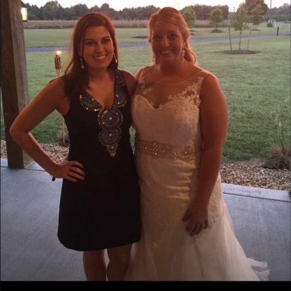 Dresses - Picture 4 of 4